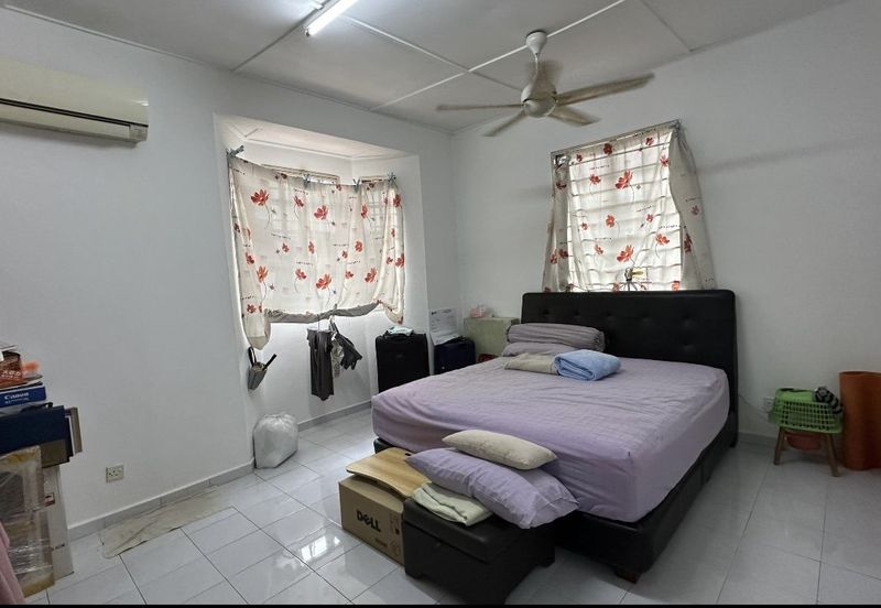 Taman Taynton (Taynton View)