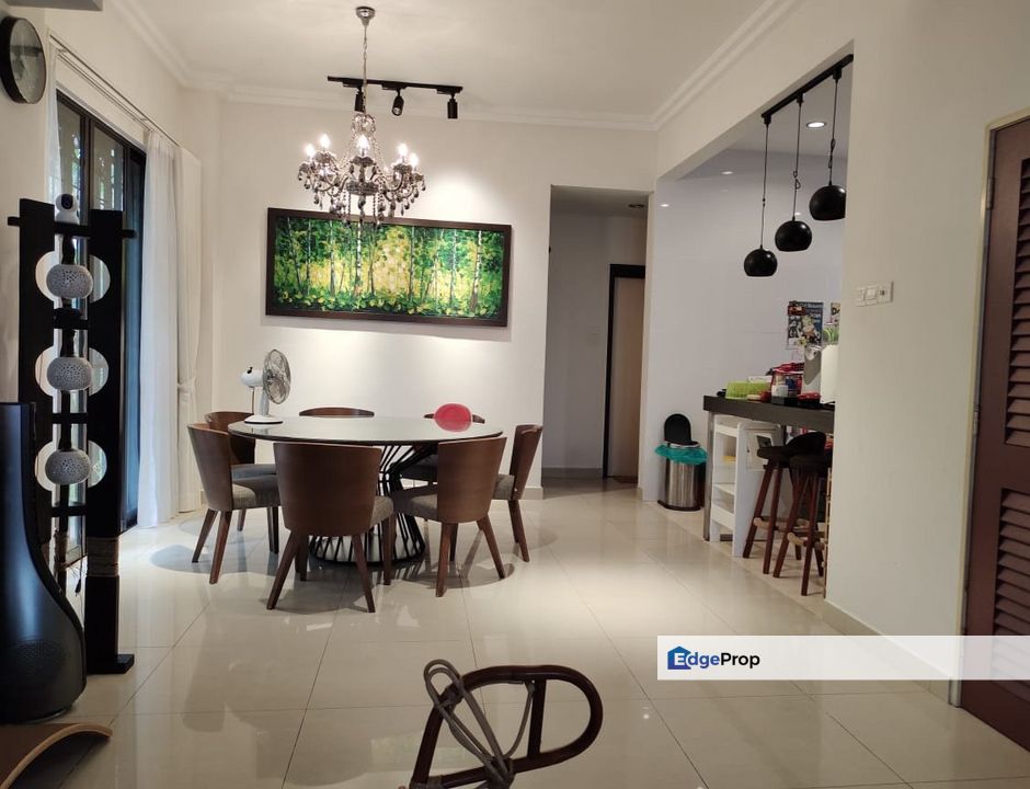 2.5sty semi-D,low density,gated guarded, Selangor, Batu 9th Cheras