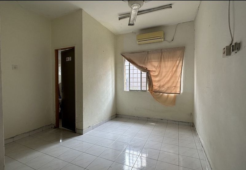 Taman Taynton (Taynton View)