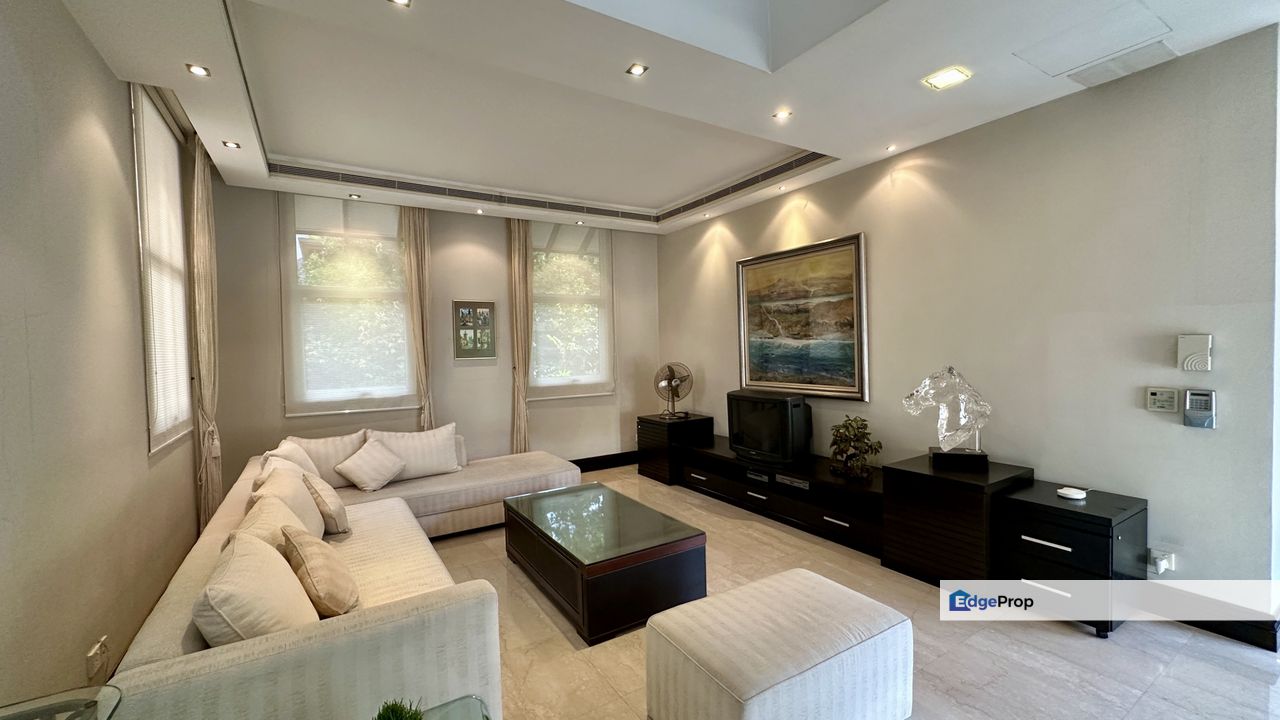 2sty bungalow,nice renovated,pool, Kuala Lumpur, Bangsar