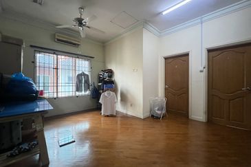 Pinggiran Bukit Segar 