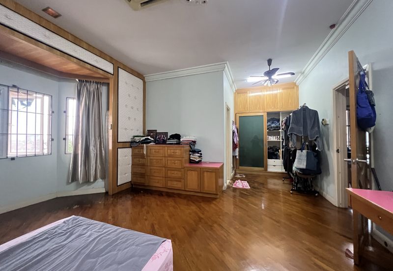 Pinggiran Bukit Segar 