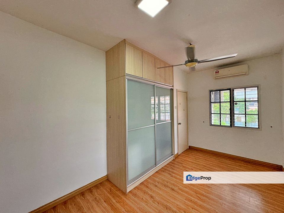 Endlot with land,limited unit,3sty superlink, Kuala Lumpur, Bukit Jalil