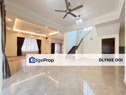 Best Deal 2.5~Storey Semi-D Taman Sri Jelok, Selangor, Kajang