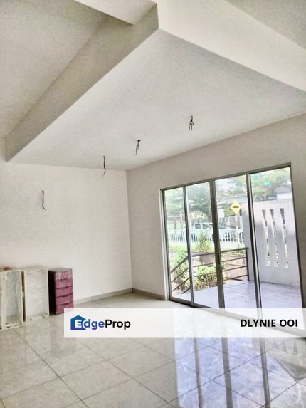 Best Deal Corner 3sty Semi-D 1080 Residence Puncak Saujana Kajang, Selangor, Kajang