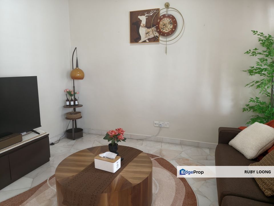 PJ Ara Damansara Double Storey House End Lot, Selangor, Ara Damansara