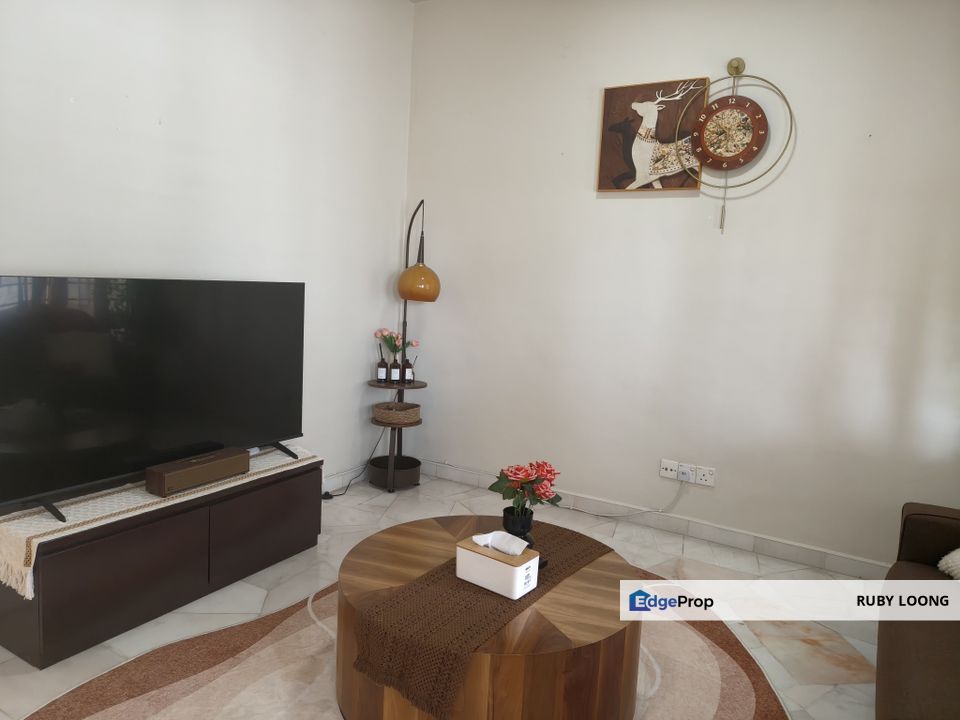PJ Ara Damansara Double Storey House End Lot, Selangor, Ara Damansara