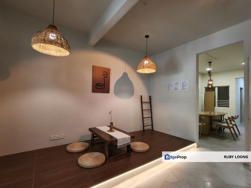 PJ Ara Damansara Double Storey House End Lot, Selangor, Ara Damansara