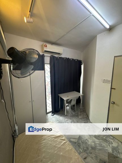 🏠Fully Furnish Female unit Middle room for rent at with link🛁bathroom at PJS 9 bandar sunway (#2635), Selangor, Bandar Sunway