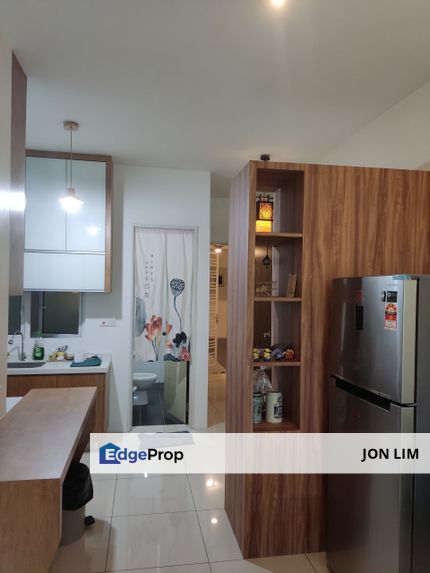 Well Maintain and Unblock View unit for Sale at the clovers, Penang, Bayan Lepas