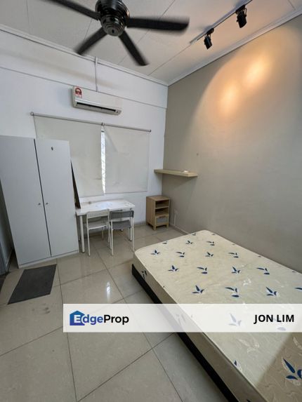 🏠Fully Furnish Female unit Middle room for rent at with link🛁bathroom at PJS 9 bandar sunway (#2635), Selangor, Bandar Sunway