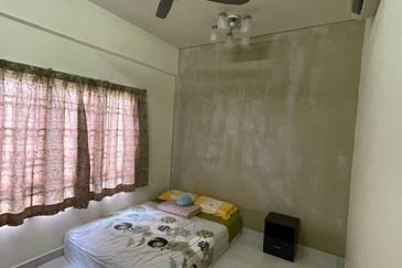 Lakes Condominium, Kota Kemuning RM490K 1230sqft for sale!!