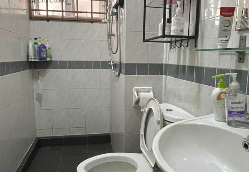 Lakes Condominium, Kota Kemuning RM490K 1230sqft for sale!!