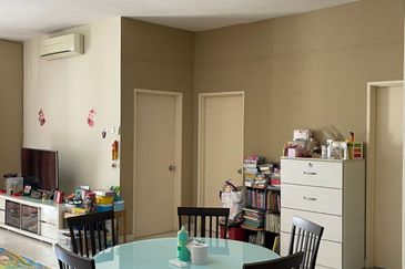 Lakes Condominium, Kota Kemuning RM490K 1230sqft for sale!!