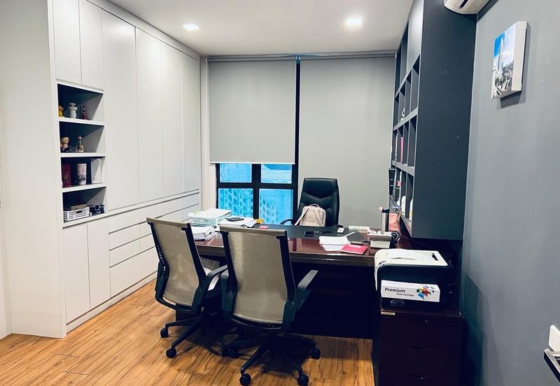 Jalan Menara U8, Bukit Jelutong