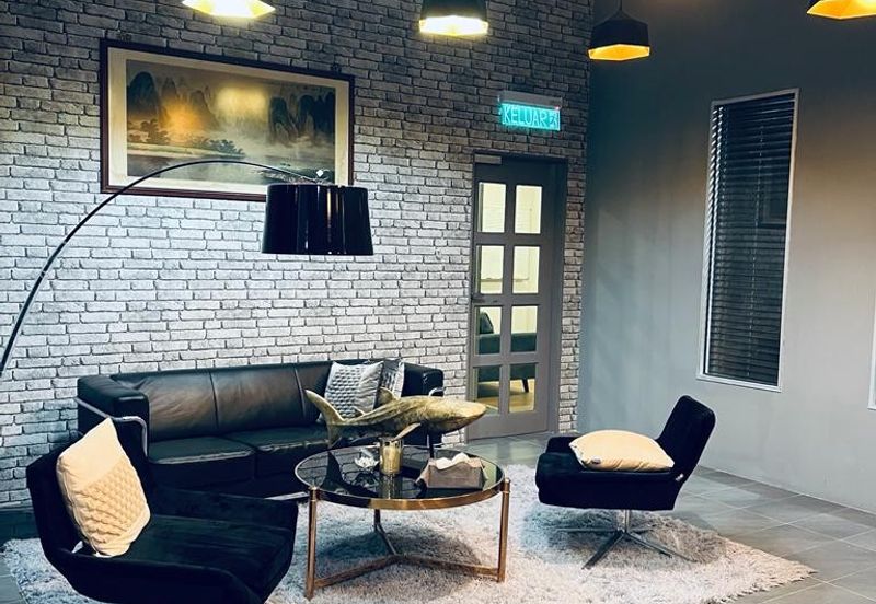 Jalan Menara U8, Bukit Jelutong