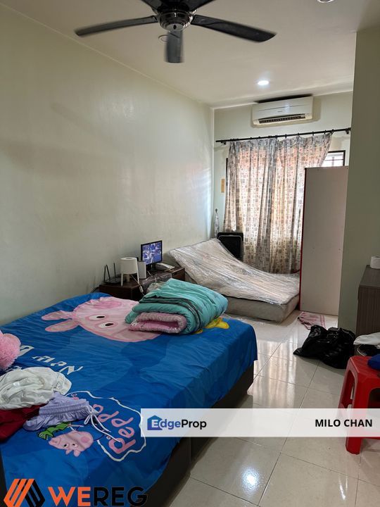 Partially furnished Penkan Meru double storey for sale, Selangor, Klang
