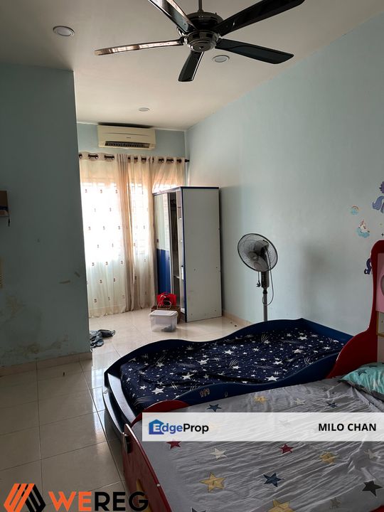 Partially furnished Penkan Meru double storey for sale, Selangor, Klang