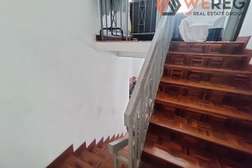 Endlot Kota Kemuning double storey house for sale