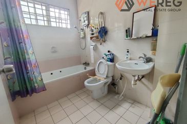 Endlot Kota Kemuning double storey house for sale