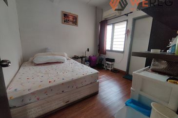 Endlot Kota Kemuning double storey house for sale