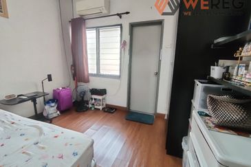 Endlot Kota Kemuning double storey house for sale