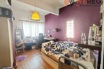 Endlot Kota Kemuning double storey house for sale