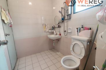 Endlot Kota Kemuning double storey house for sale