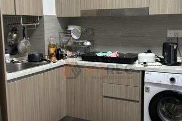 Gravit8 @ Klang South