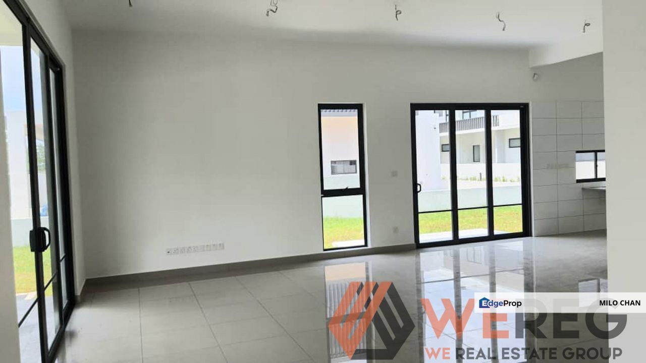 Endlot with land twentyfive7 double storey for sale, Selangor, Kota Kemuning