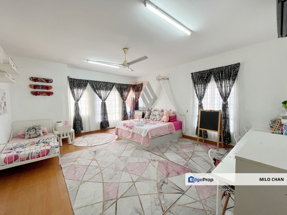 Renovated Semi-d Taman Aman Perdana double storey for sale, Selangor, Klang