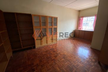 Taman Tepi Sungai ( Taman Teluk Pulai Indah )