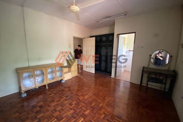 Taman Tepi Sungai ( Taman Teluk Pulai Indah )