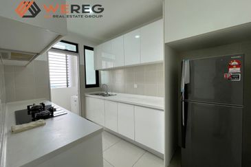 I Residence @ I City