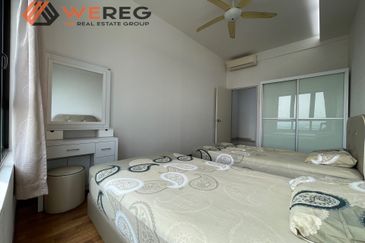 I Residence @ I City