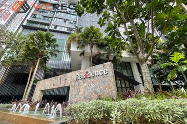 I Residence @ I City