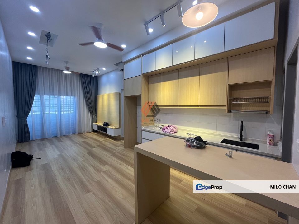 Partially furnished Tropicana Aman 1 870sqft for rent, Selangor, Telok Panglima Garang