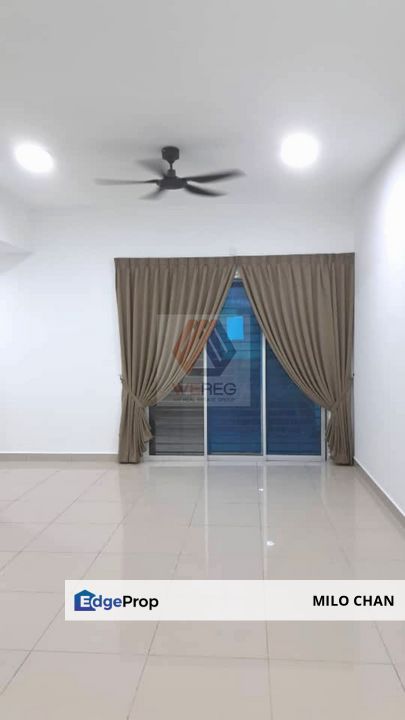 Basic double storey house Bayuemas for rent, Selangor, Klang