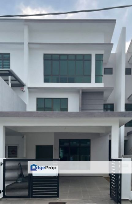 Gated & Guarded 2.5Storey Terrace, Melaka, Ayer Keroh