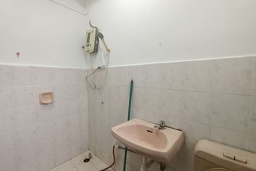 Lily & Jasmine Apartment