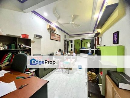 Taman Melawati 22 x 70 + 10ft House For Sale , Johor, Skudai