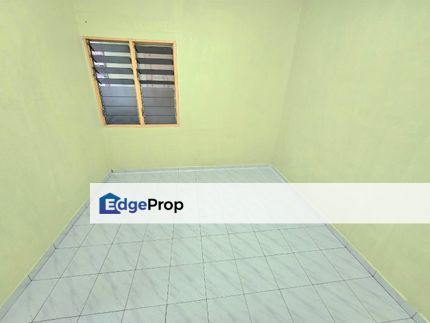 Taman Universiti Low Cost Unit For Sale, Johor, Skudai
