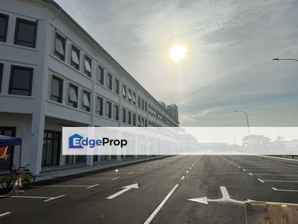Eco Botanic 3 Storey Shop Endlot , Johor, 