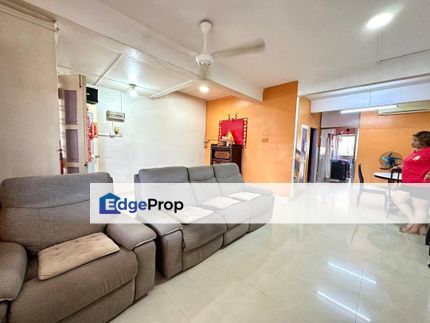 For Sale 2 Storey House Taman Universiti, Johor, Skudai