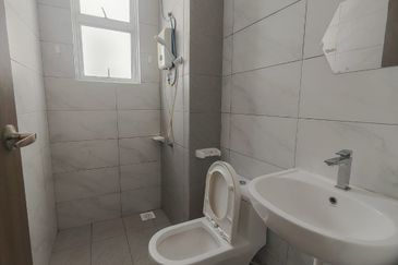 SKS Habitat Apartment, Larkin