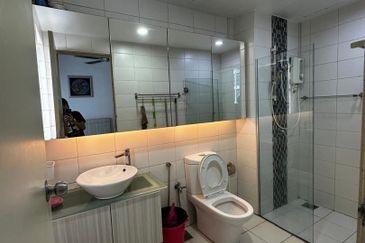 Dedaun Hijau (Greenfield Regency)