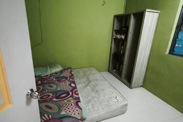 Flat Taman Ungku Tun Aminah