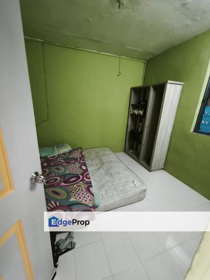 Flat Ground Floor (Unblock View), Johor, Johor Bahru