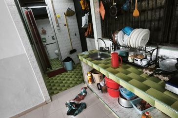 Flat Taman Ungku Tun Aminah