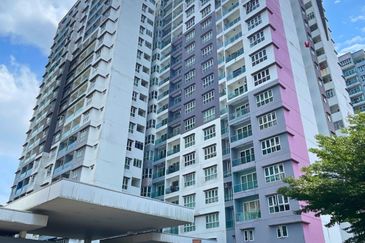 Seasons Luxury Apartments @ Amara Larkin